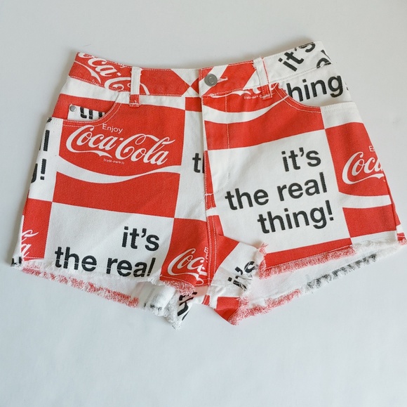 Coca Cola print high waist vintage cut off shorts - Picture 2 of 8